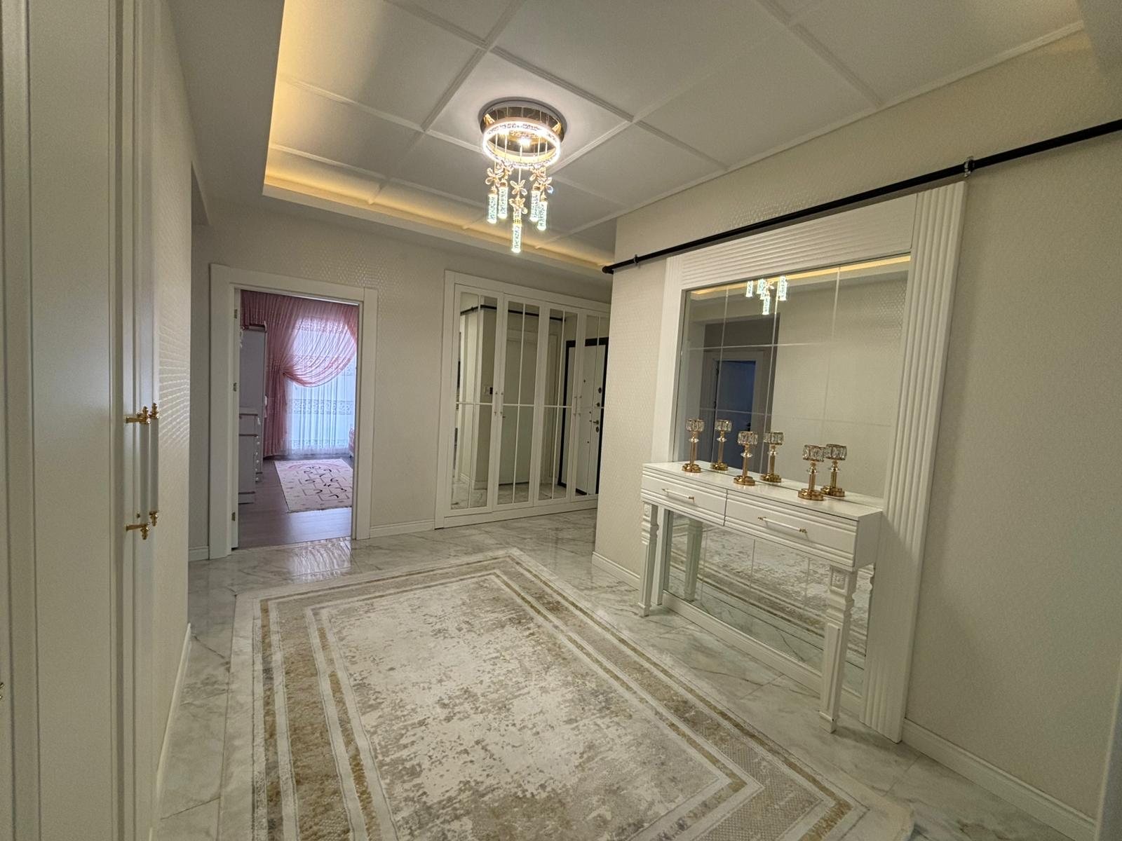 MASTFORŞTA KAYALAR ELSİUM LİFE 3+1 LÜKS SATILIK DAİRE